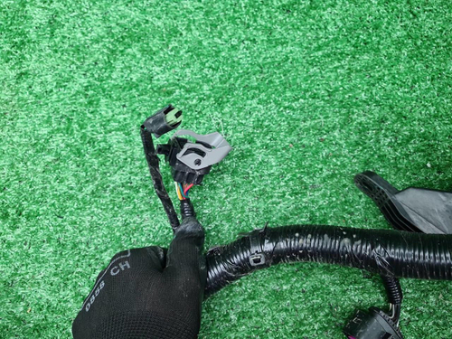 Проводка моторного отсека Geely Atlas Pro (21-нв)