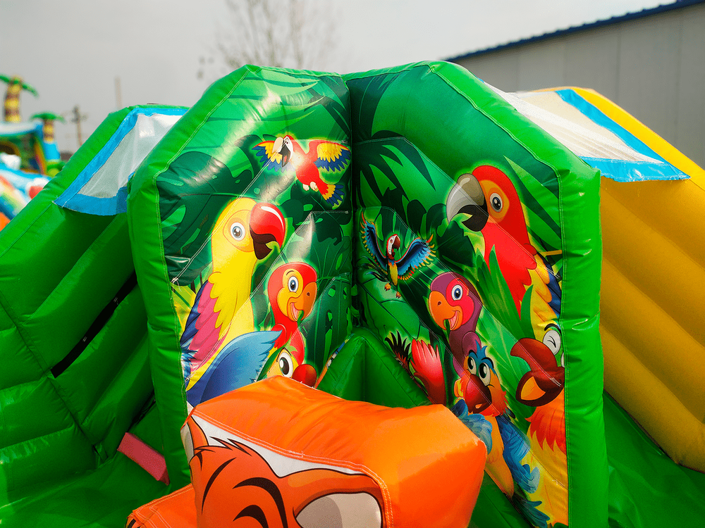Коммерческий надувной батут «Попугайчики» 6*4*2,8 м