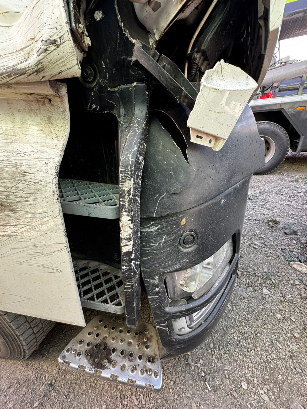 SITRAK C7H 6x4 Седельный тягач ZZ4256V364HE (Дизельный, 12,4 л, 540 л.с., МТ)