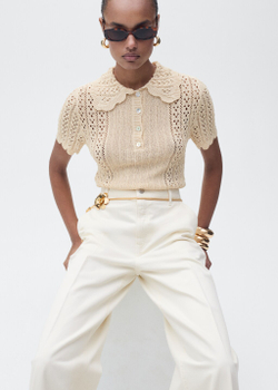 Джинсы с широкими штанинами и высокой посадкой