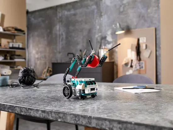 Конструктор LEGO MINDSTORMS EV3 51515 Робот-изобретатель, 949 дет.