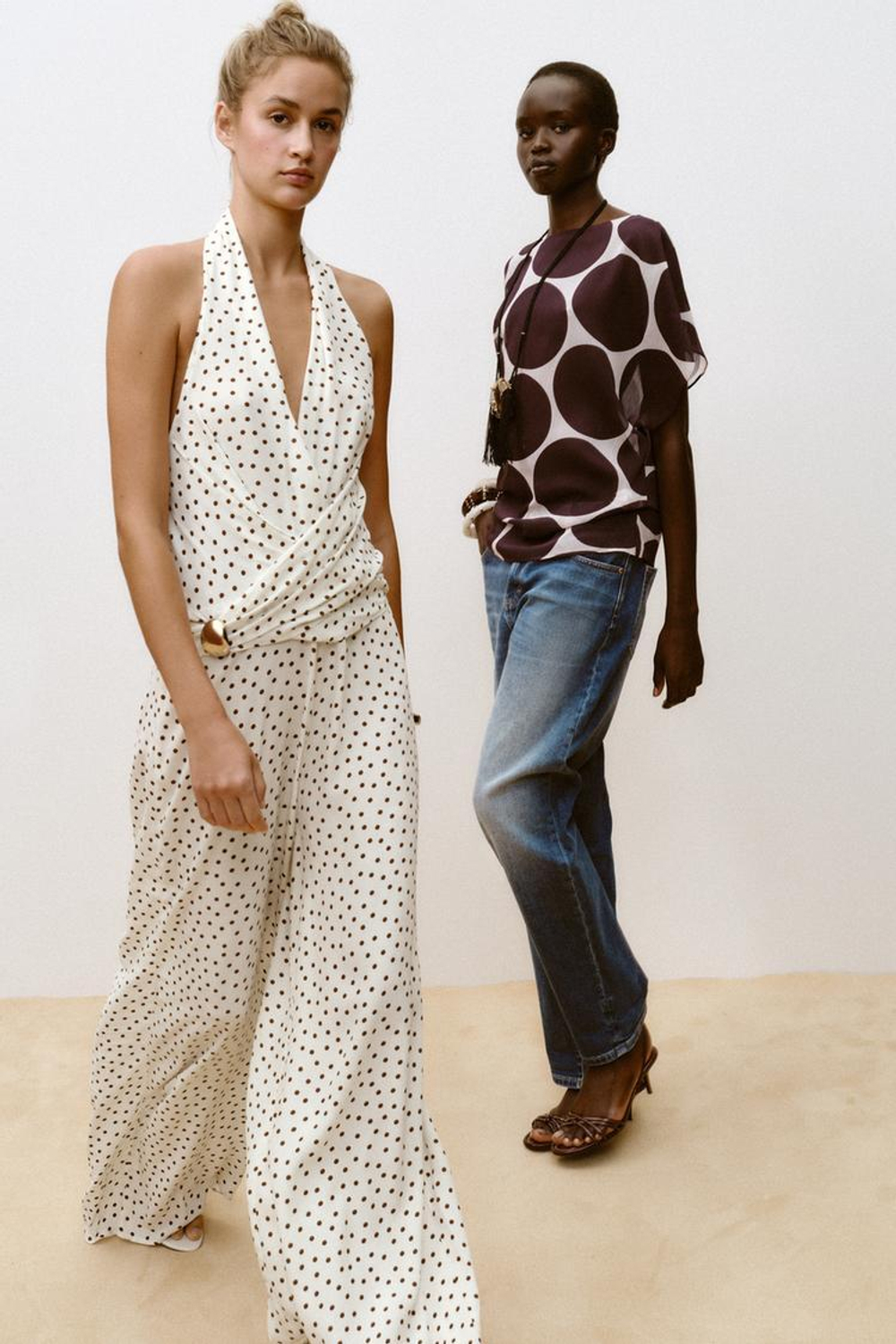 ZARA КОМБИНЕЗОН ХАЛТЕР В ГОРОШЕК, ЭКРЮ/КОРИЧНЕВЫЙ