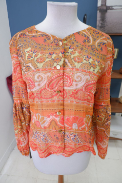 Блузка пестрая 44 размер