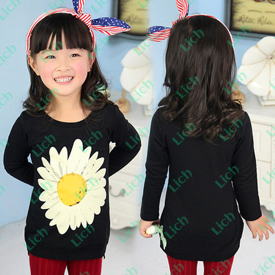 Туника однотонная с круглым воротом и принтом ромашки