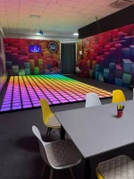 Интерактивный светодиодный пол «Арена Pixel battle»