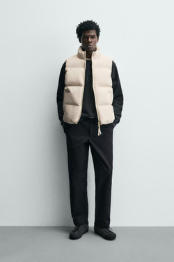 ZARA СТЕГАНЫЙ ЖИЛЕТ КЛАССИЧЕСКОГО КРОЯ, РЫЖЕВАТО-КОРИЧНЕВЫЙ