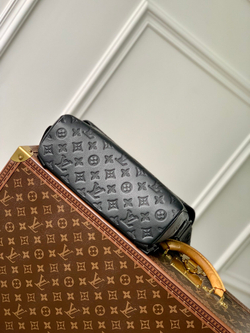 Louis Vuitton Messenger Voyager PM