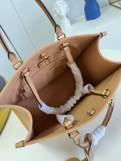 Louis Vuitton Onthego MM