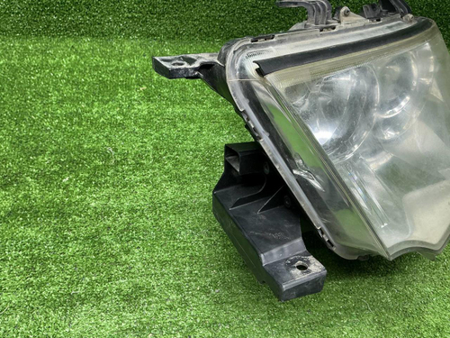 Фара левая Mitsubishi Pajero Sport 2 13-16 ксенон