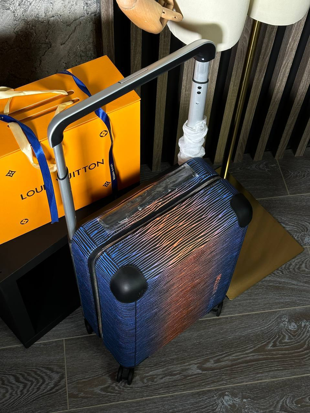Чемодан Louis Vuitton