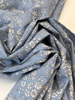 Хлопок Liberty голубой с белым цветочным принтом Tana Lawn™ Cotton - Classic Collection