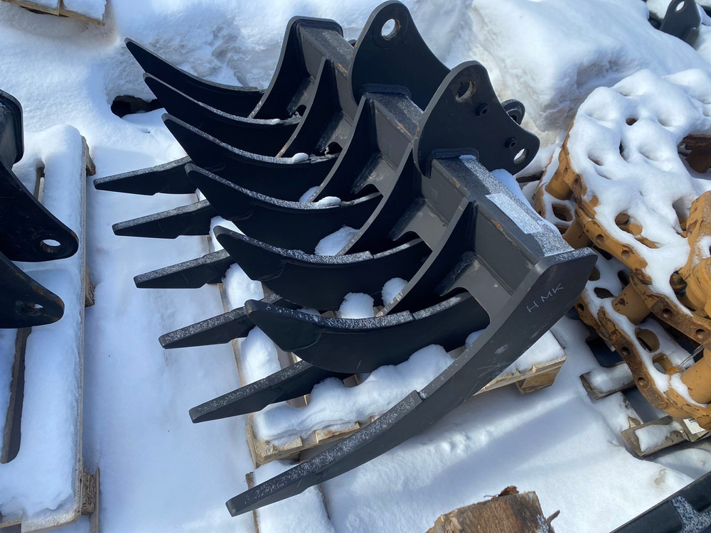 Корчеватель (грабли) Komatsu WB93/WB97