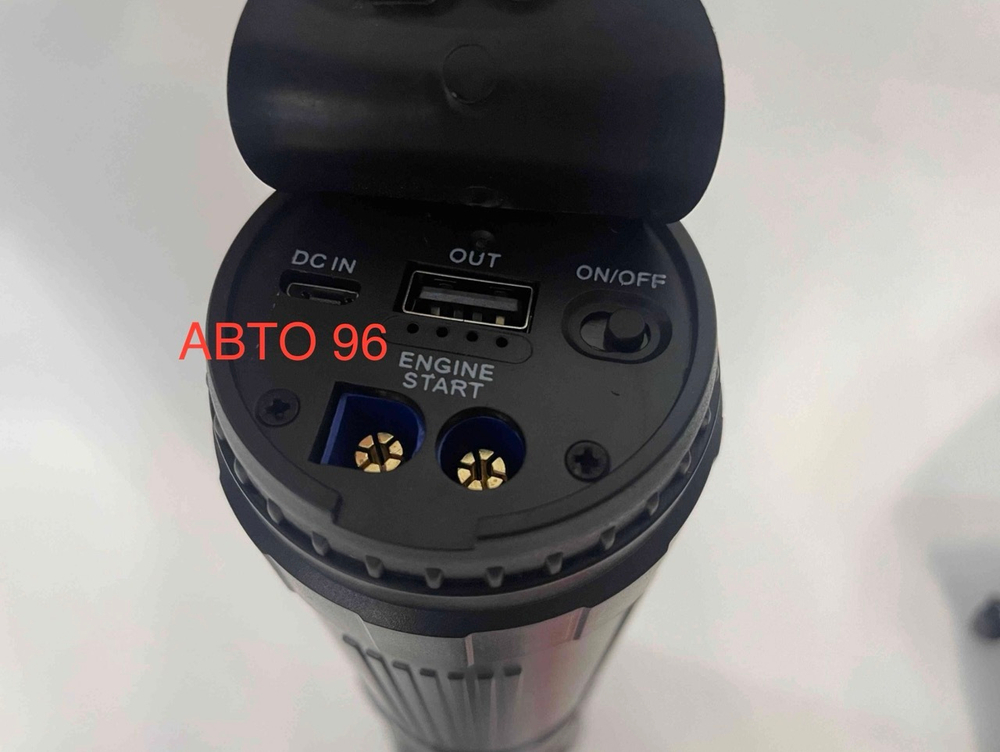 Портативное пусковое с аккумулятором для автомобиля + Power Bank + LED фонарь / ПЗУ Оптом