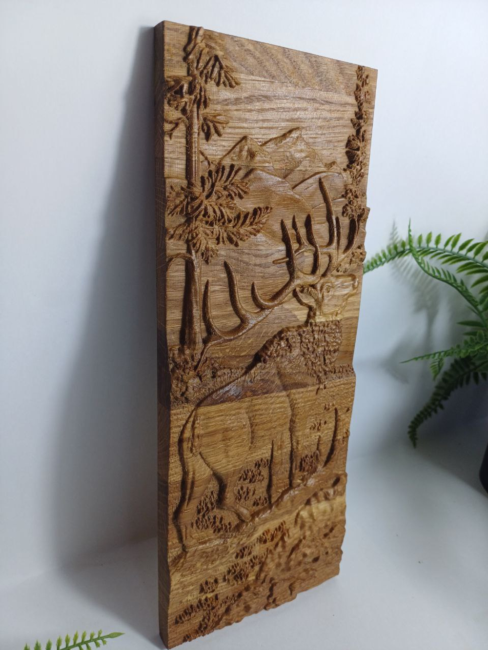 Картина- Панно Медведица резная из дуба 30*28 см