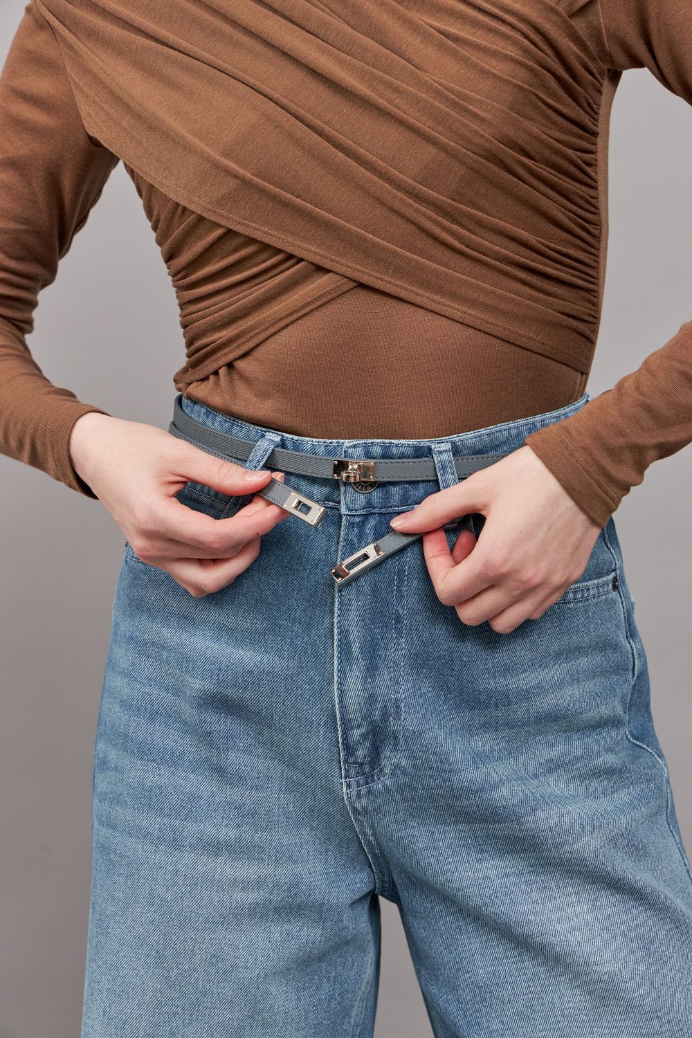 ТОНКИЙ РЕМЕНЬ В ДВА ОБОРОТА D.GREY