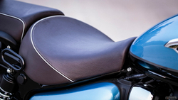 Royal Enfield Meteor 350 Supernova Blue