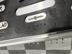 Накладка подножки правая Mercedes GL GLS (X166) 12-19 Б/У Оригинал A1666900775