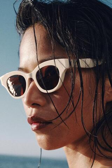 ZARA СОЛНЦЕЗАЩИТНЫЕ ОЧКИ «КОШАЧИЙ ГЛАЗ», ЭКРЮ