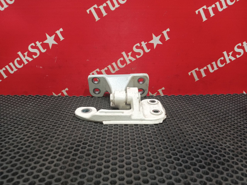 Петля двери верхняя левая 2023г