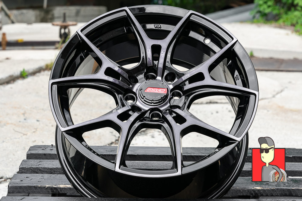 Комплект дисков Rays Gram Lights 16x7 et38 4x100/4x114.3