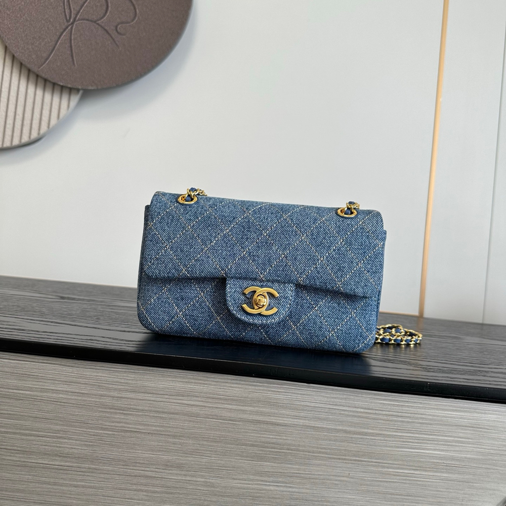 Chanel Mini Classic Handbag 20 cm