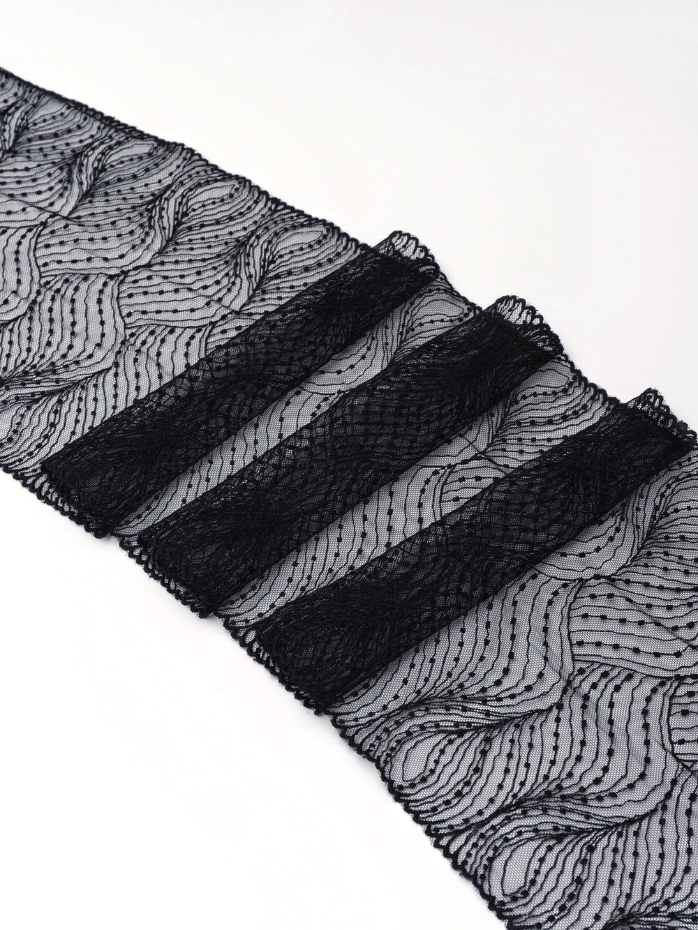 Вышивка на сетке неэластичная черная ширина 19,5 см