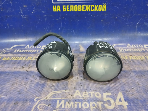 Туманка правая NISSAN PRESAGE 2006-2009