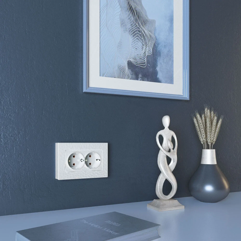 Розетка двойная с заземлением Hammer (белый) W1272001