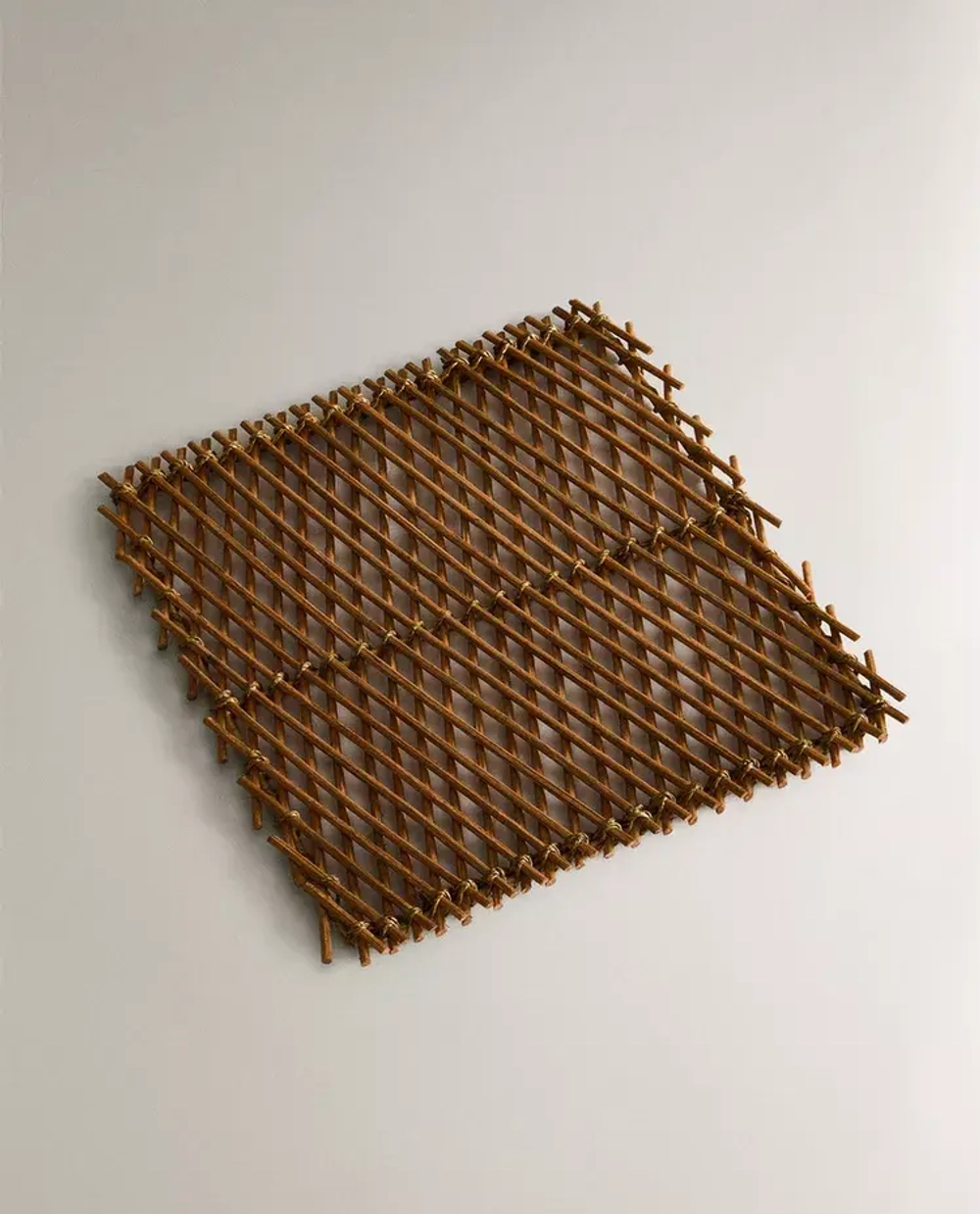 ZARA HOME ПЛЕТЕНАЯ ПОДСТАВКА, СВЕТЛО-БЕЖЕВЫЙ