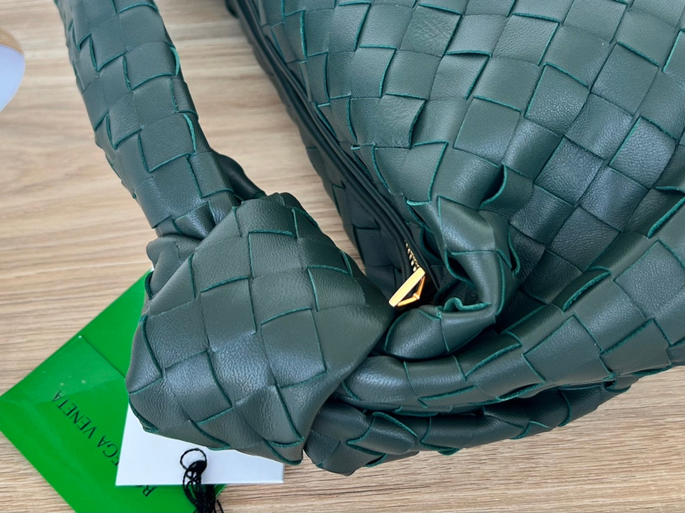 Bottega Veneta Teen Jodie 36 cm