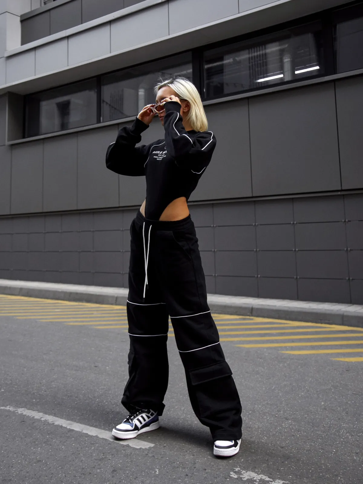 Брюки-карго из футера Universe