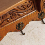 Настенная вешалка с резным декором в Неоклассическом стиле