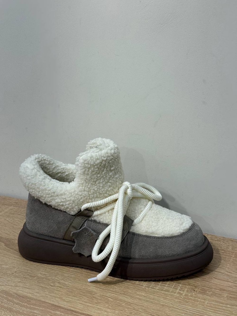 Угги из натуральной замши Подкладка: натуральная шерсть