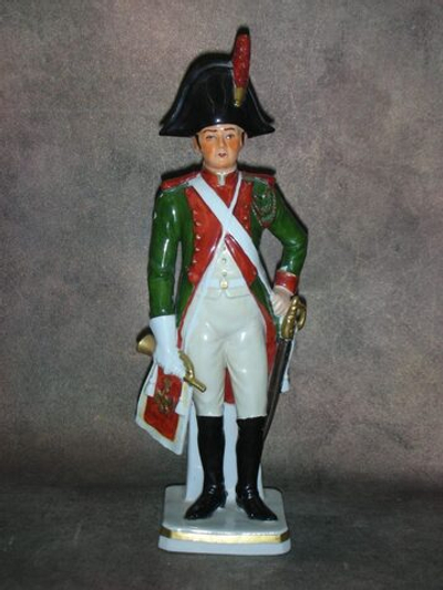 Статуэтка. Фарфор. Солдат. Гренадёр 1804. Sitzendorf. Германия