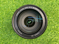 Canon EF-S 18-200mm 3.5-5.6 IS