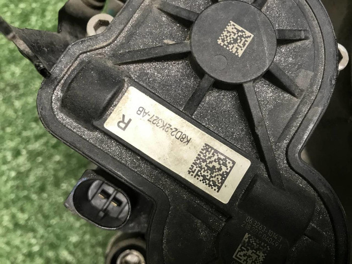 Суппорт тормозной задний LR Discovery Sport 19-нв