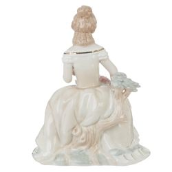 GAEM Фигурка декоративная "Девушка", L18 W13,5 H22 см