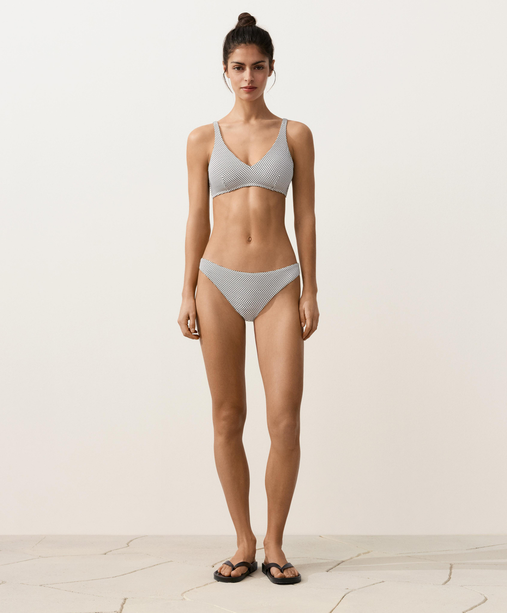 OYSHO Классические трусики-бикини с жаккардовым узором в горошек, светлый экрю