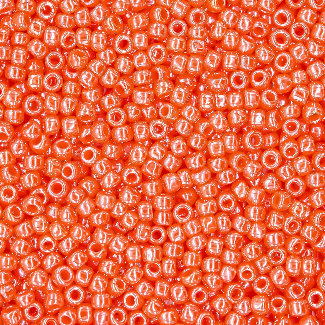 Японский бисер TOHO Round 11/0 (№129), кремовый глянцевый