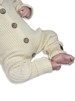 Вязаный комплект Комбинезон и чепчик, Молочный