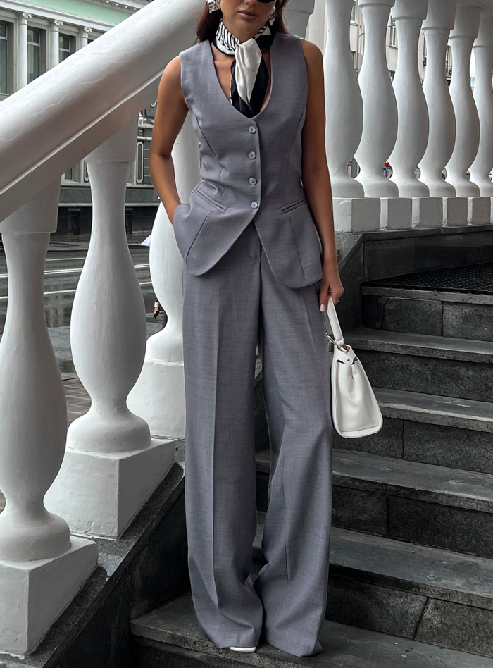 Костюмные брюки Linda