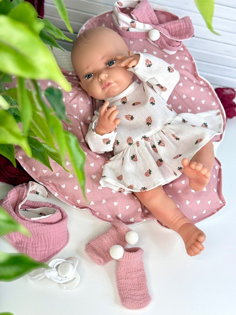 Кукла Реборн BERJUAN виниловая 45см Newborn (8125)