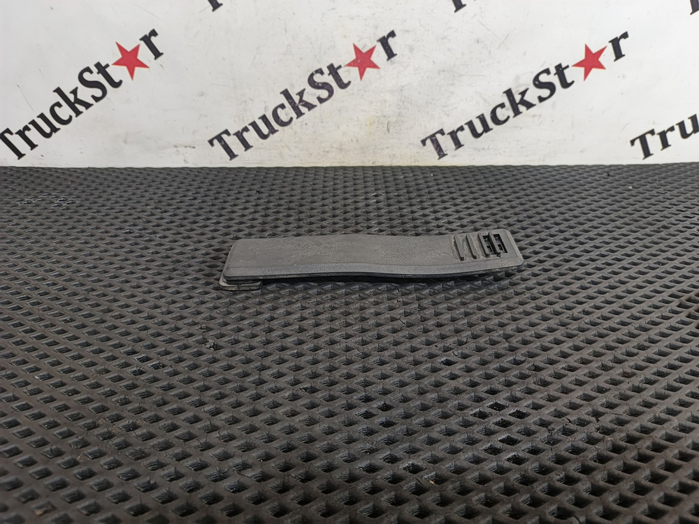 Комплект креплений крыла