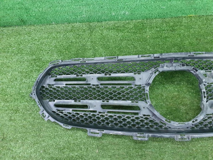 Решетка радиатора Mercedes E W213 (2020-2023)