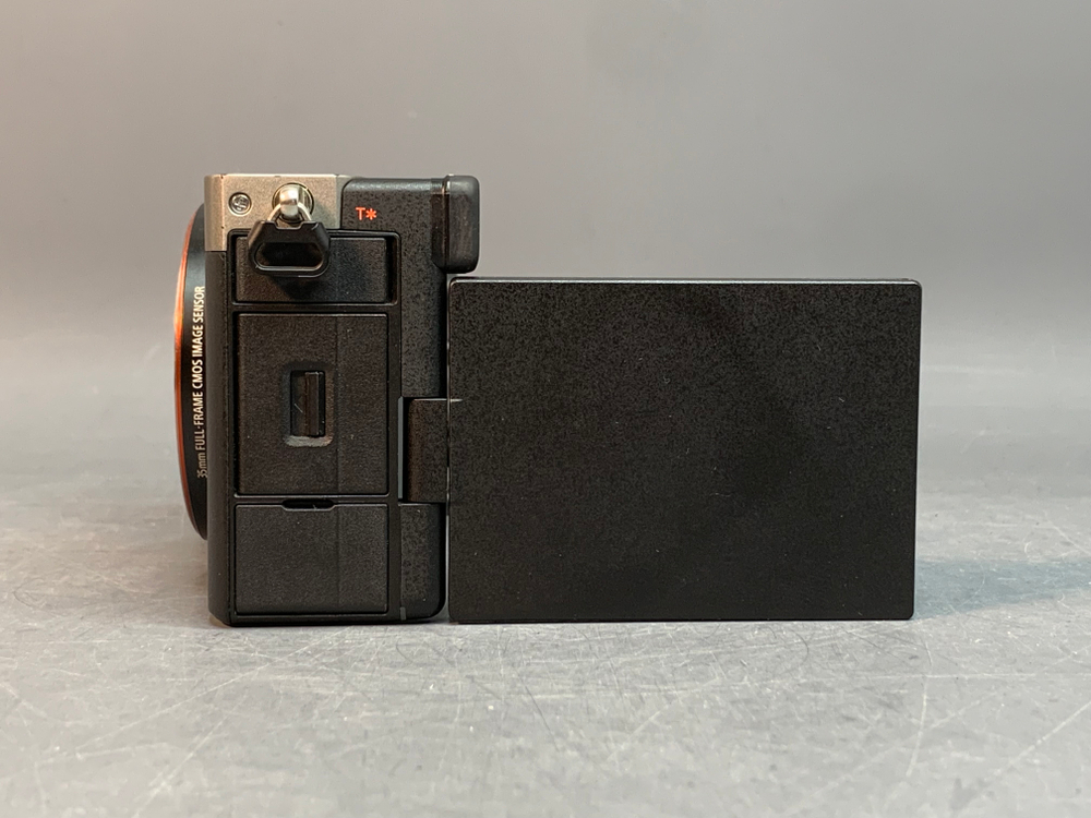 Sony A7C 12.900 кадров