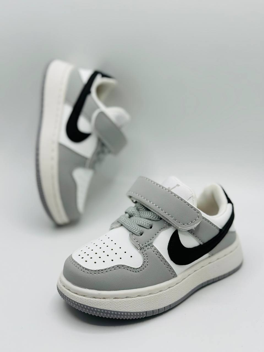 Детские кроссовки на липучках Nike Air Jordan Kids