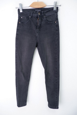 Джинсы Reserved темные 40 размер
