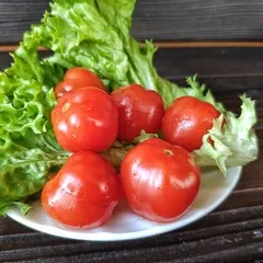 Помидоры черри маринованные / 300 гр + рассол Помидоры черри маринованные / 300 гр + рассол