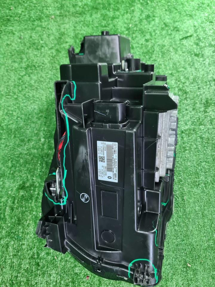 Фара правая Geely Tugella (2019-н.в.) LED