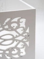 Ящик с резными вставками 40х40х20 см